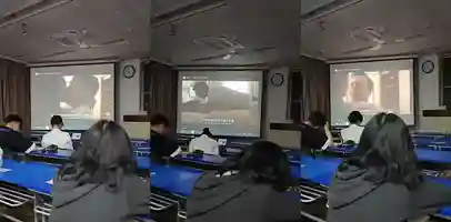 河南郑州 老师在课堂放大尺度电影 班里的女孩子尴尬的脚趾抠出三室一厅