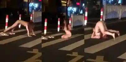 厉害了我的姐 醉酒女半夜脱光光在马路中间模拟性交 被路过的司机按喇叭围观喝彩加油助威
