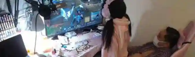 魔兽世界 萝莉女玩家 赛高兔 与 中年男子电脑前啪啪视频流出